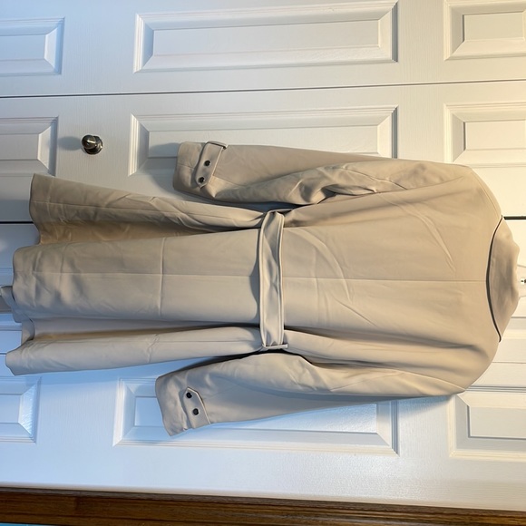 H&M beige trench coat. Size XL US - Picture 2 of 3